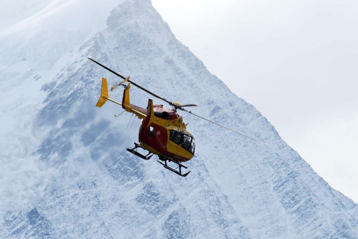 Tragédie dans le massif du Mont-Blanc : Deux alpinistes espagnols décèdent